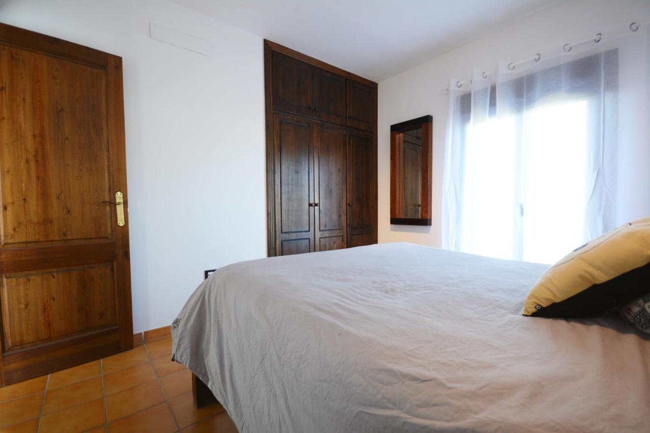 Beautiful Spacious Villa With Private Heated Pool In Лахарес Екстер'єр фото